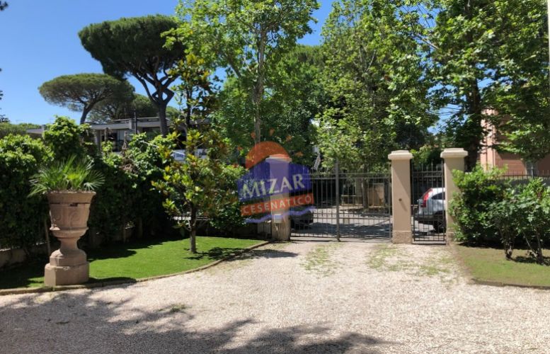 Appartamento in villa storica vendita Cesenatico